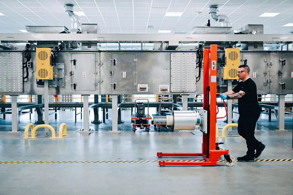 Battericeller i Altris produktionslinje i Uppsala